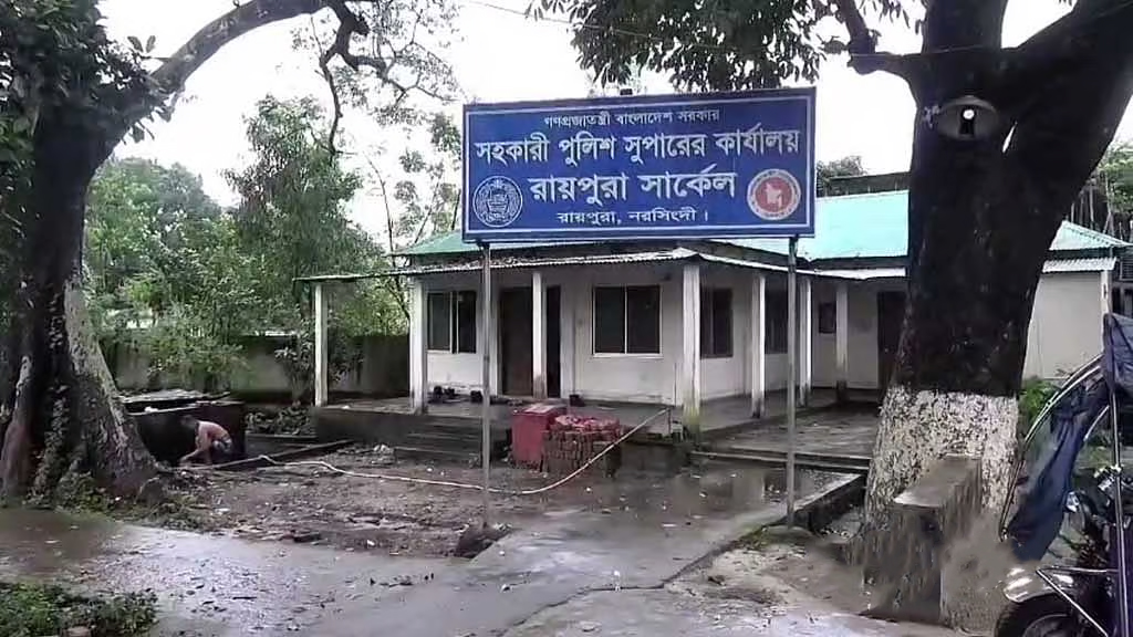 নরসিংদীতে সংঘর্ষ : মেঘনা নদীতে মিলল আরও একজনের লাশ, মামলা