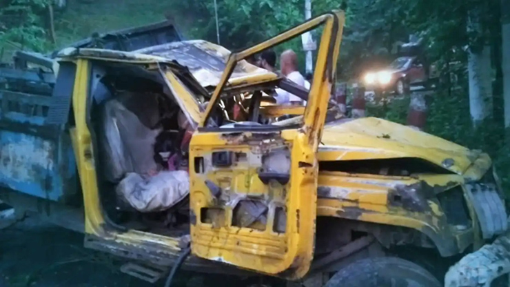 রাঙামাটিতে পিকআপ উল্টে নিহত ৪, আহত ২