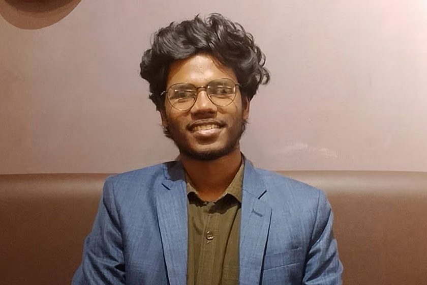 চাঁনখানপুলের মেসে জবি শিক্ষার্থীর ঝুলন্ত লাশ
